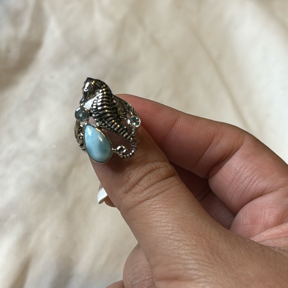 Sajen seahorse ring